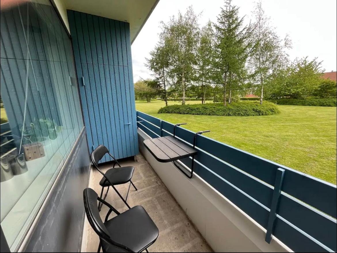 Nyrenoveret Lejlighed Med Balkon Og Parkering Esbjerg Exterior foto